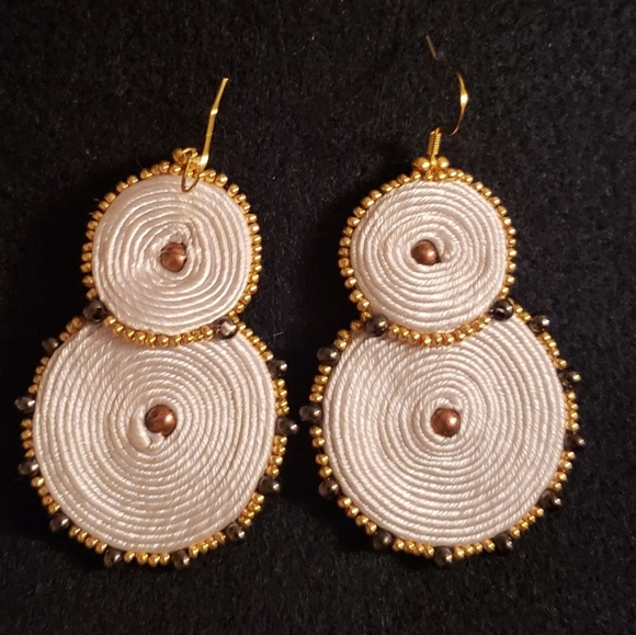 "Zambia" handmade soutache dangle earrings - Picture 2 of 2